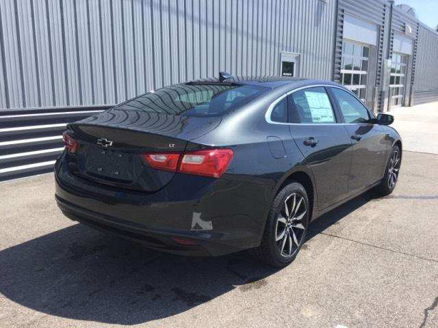 2017 Chevrolet Malibu LT 4dr Sedan